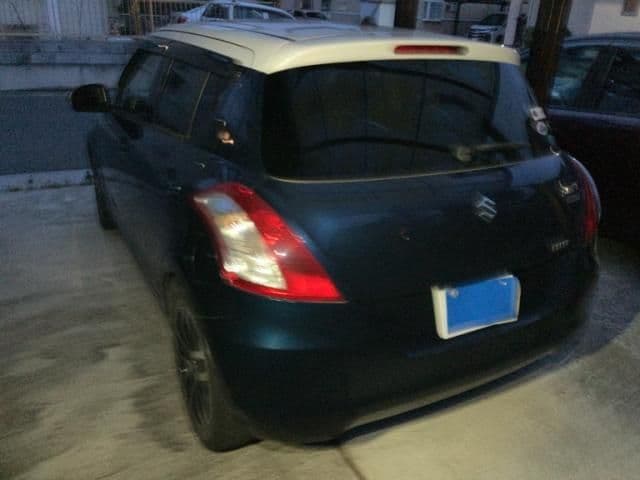 Car thumbnail 3