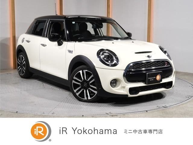 Car image 1
