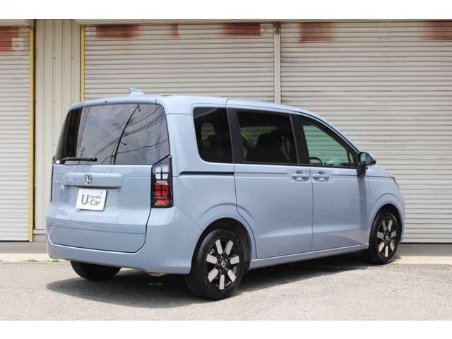 Car thumbnail 3