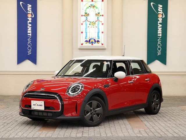 Car image 1