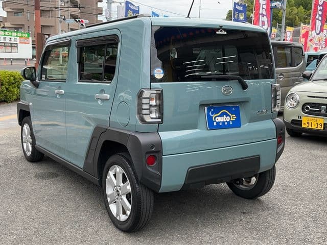 Car thumbnail 3