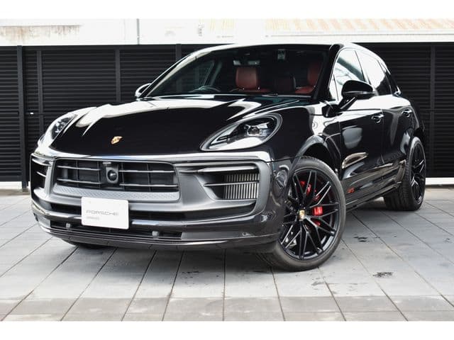 PORSCHE