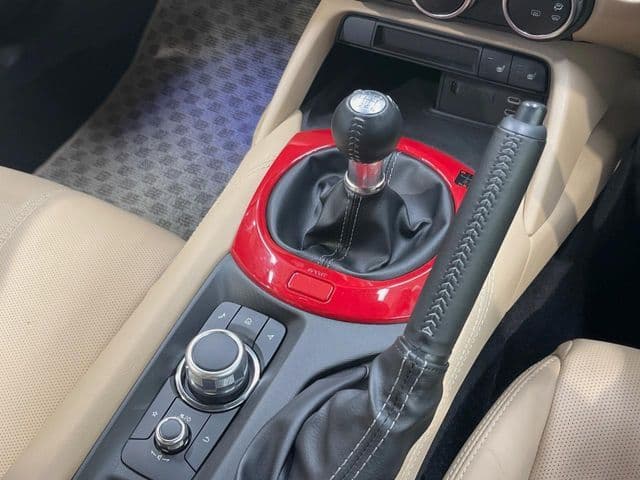 Car thumbnail 3