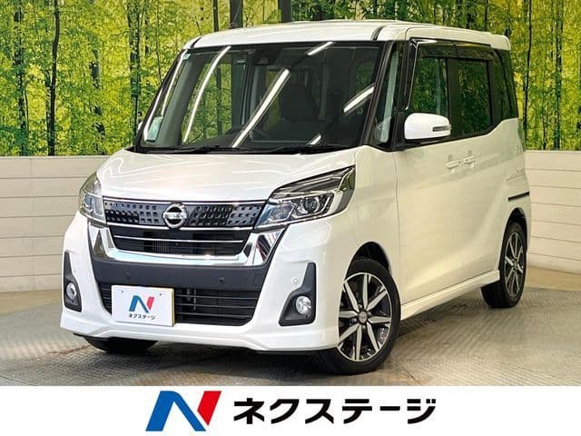 NISSAN