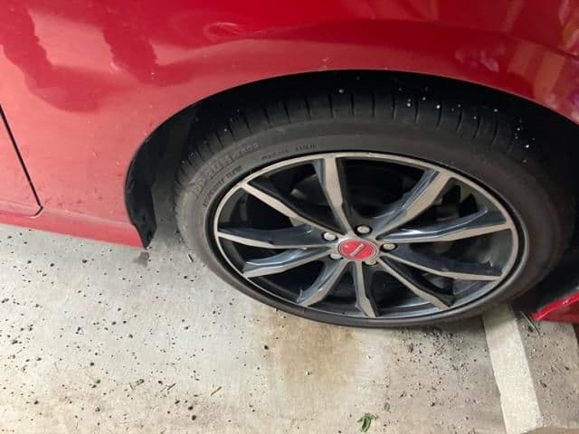 Car thumbnail 3