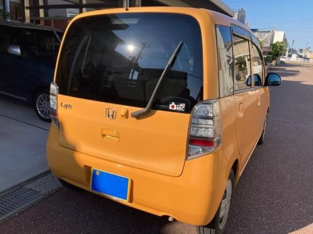 Car thumbnail 4