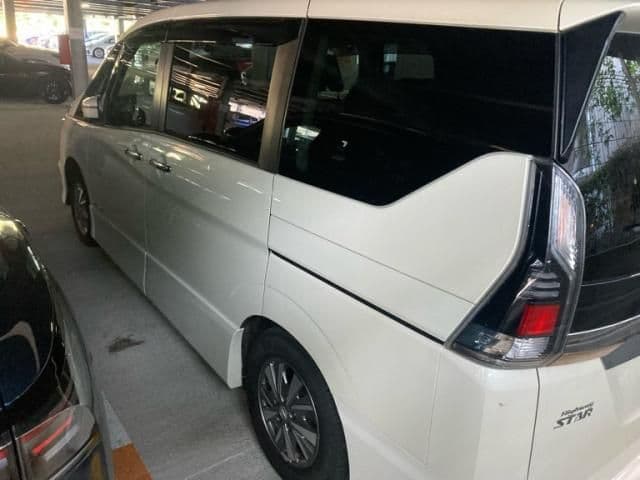 Car thumbnail 2