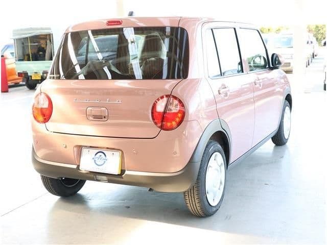 Car thumbnail 4