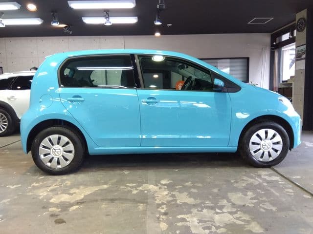 Car thumbnail 4
