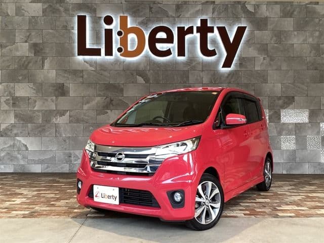 NISSAN