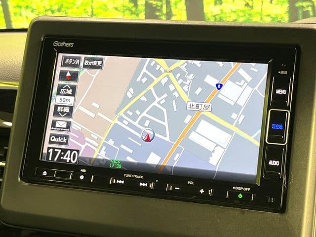 Car thumbnail 3