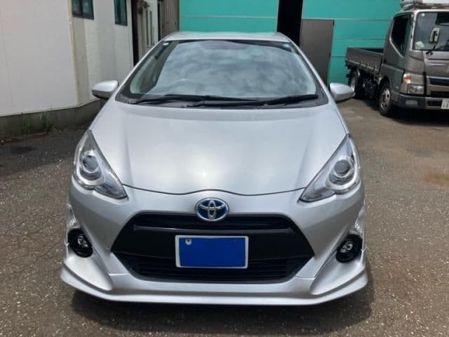 Car image 1