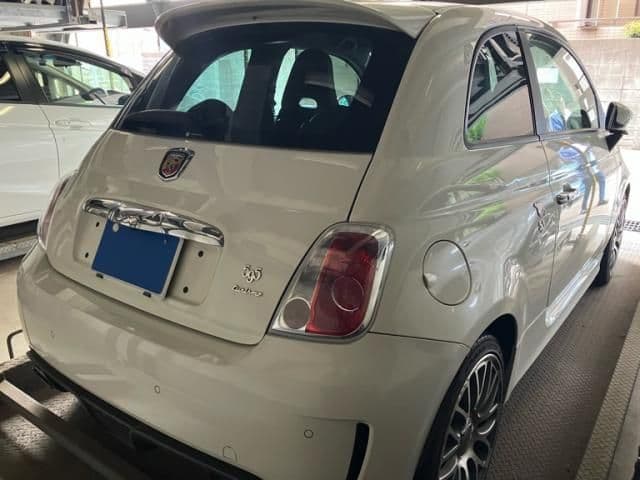Car thumbnail 4