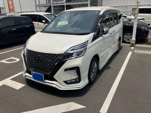 NISSAN