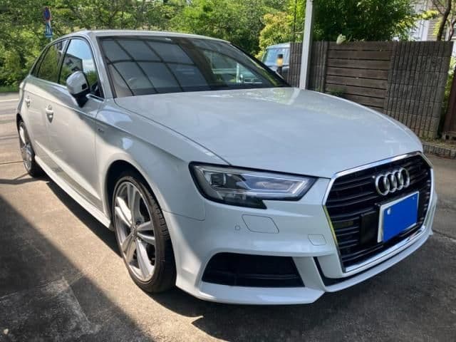 AUDI