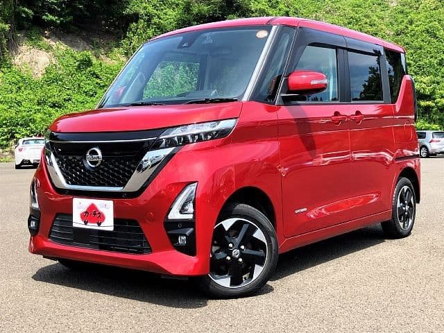 NISSAN