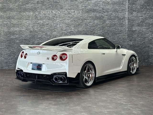 Car thumbnail 3
