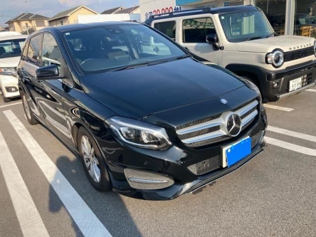 MERCEDES BENZ