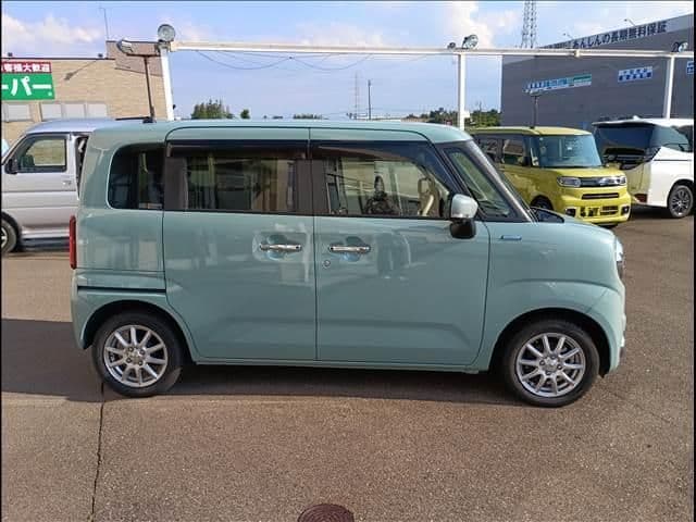 Car thumbnail 4