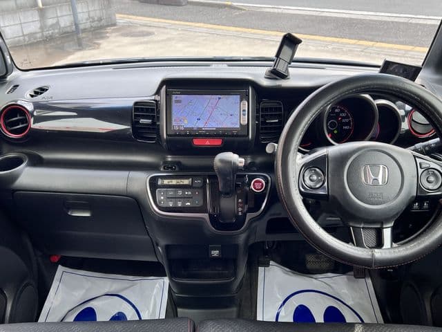 Car thumbnail 2