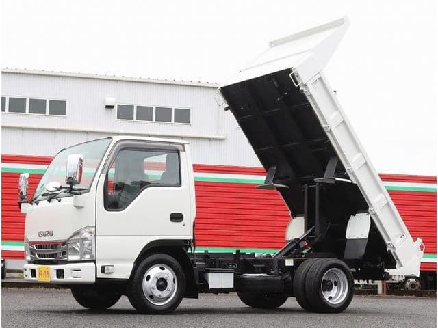 ISUZU