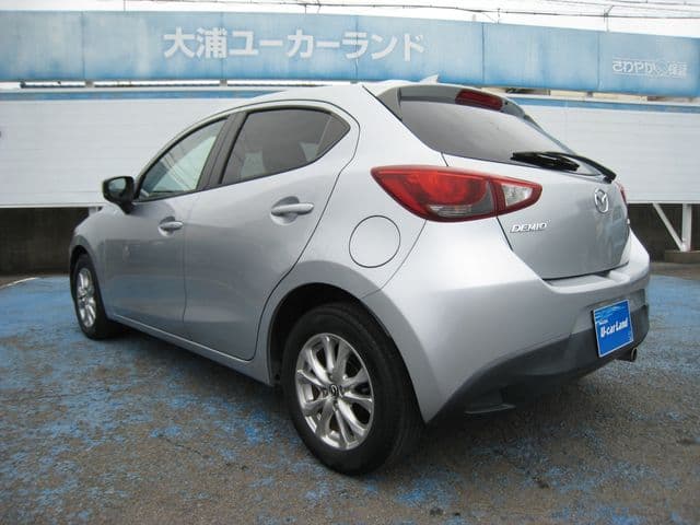 Car thumbnail 3