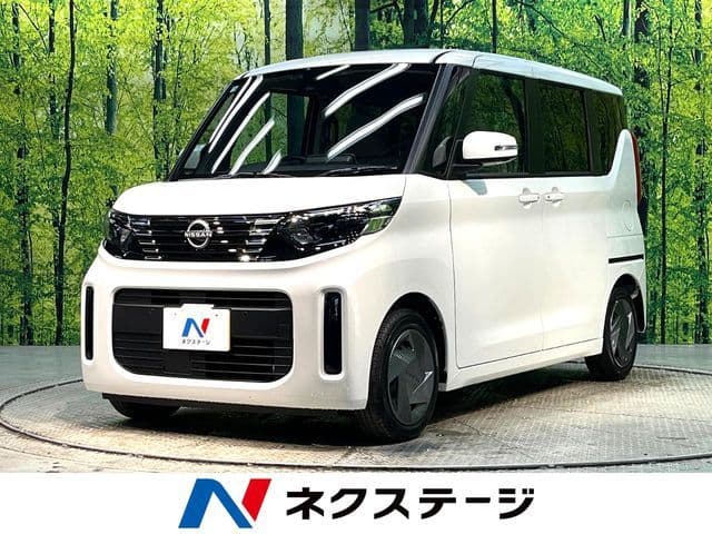 NISSAN