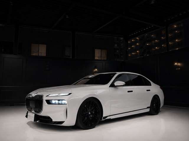 Car thumbnail 3