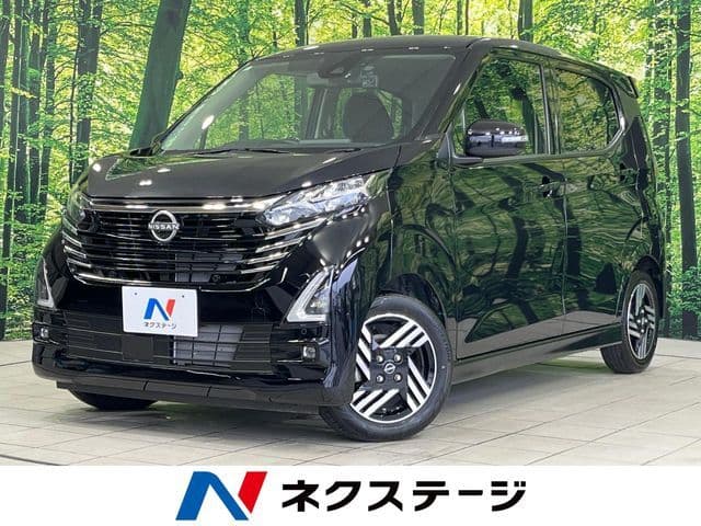 NISSAN