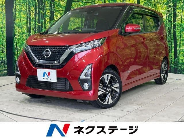 NISSAN