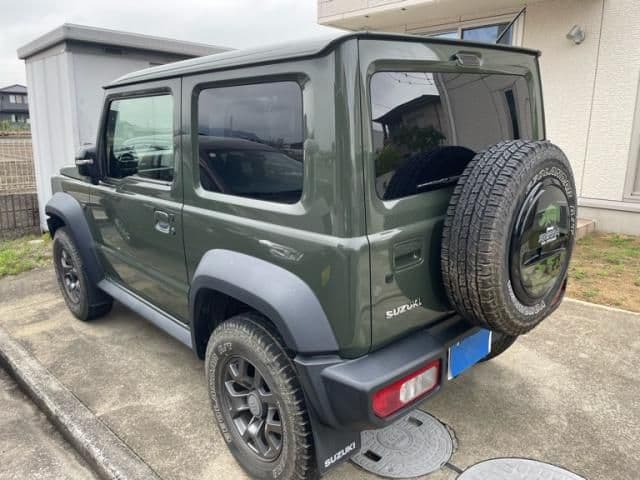 Car thumbnail 4