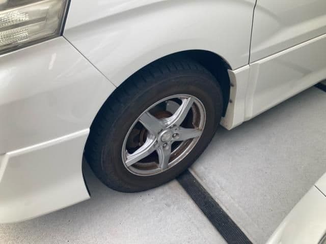 Car thumbnail 3