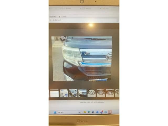 Car thumbnail 3