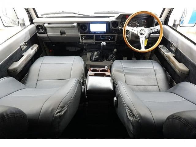 Car thumbnail 2