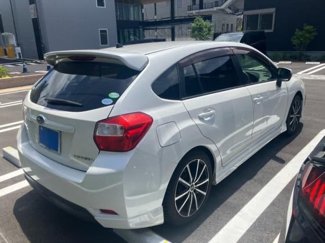 Car thumbnail 4