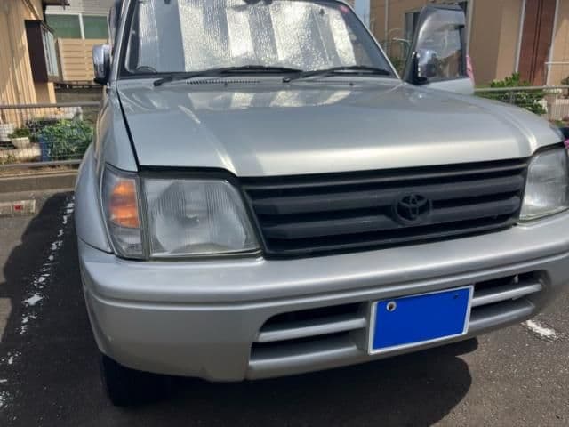 Car thumbnail 3