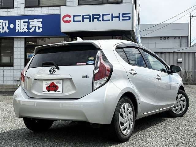 Car thumbnail 3