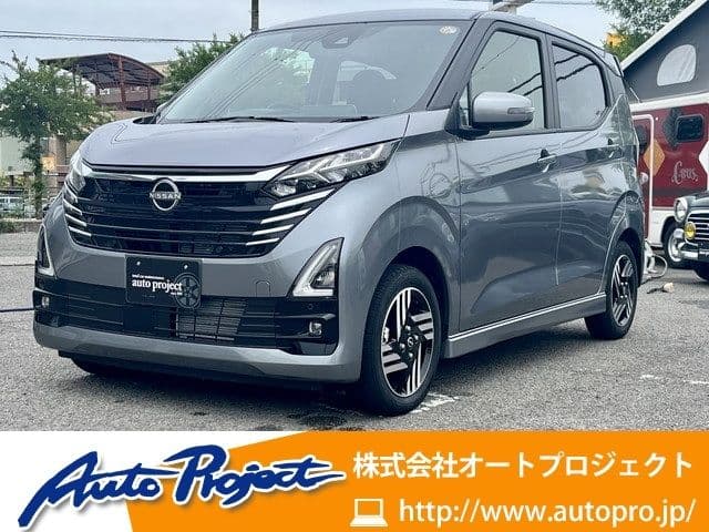 NISSAN