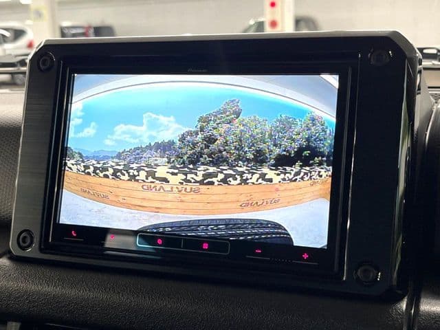 Car thumbnail 4