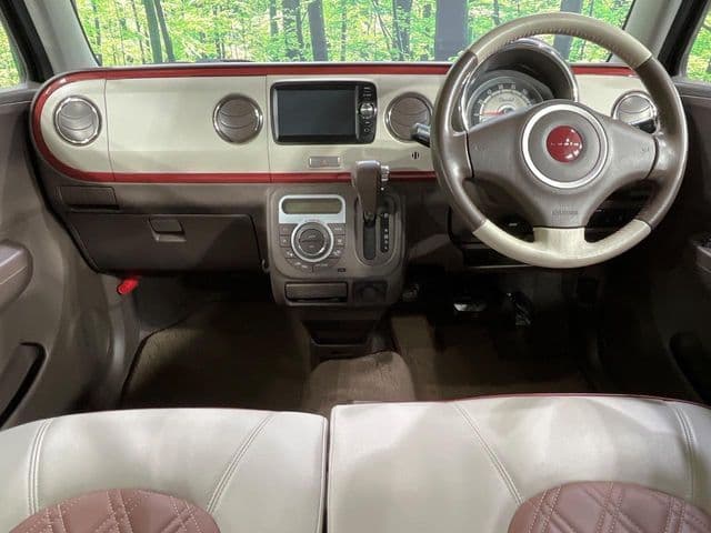 Car thumbnail 2