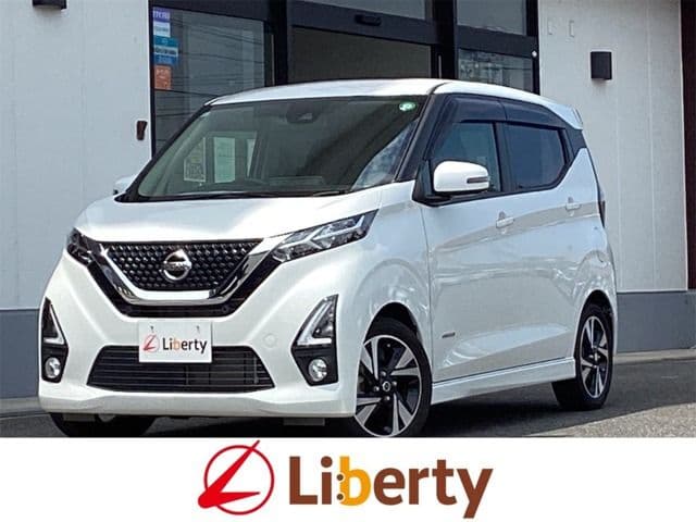 NISSAN