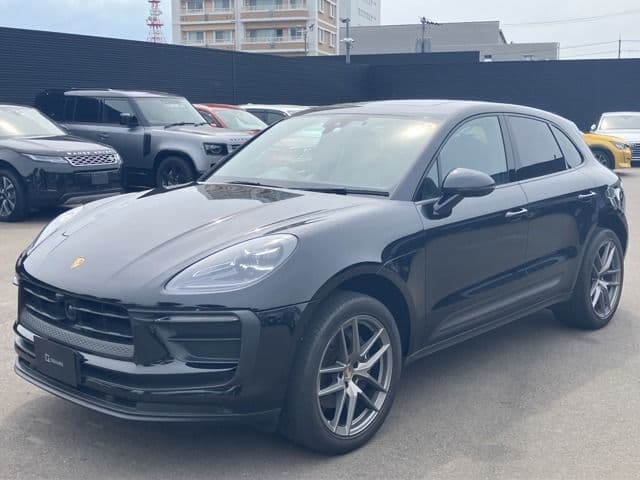 PORSCHE