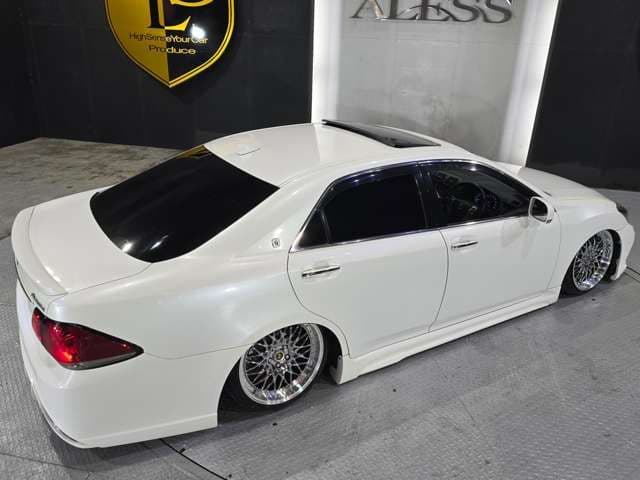 Car thumbnail 2