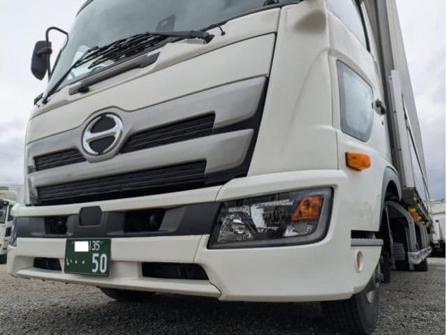 Car thumbnail 4