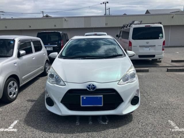 Car image 1