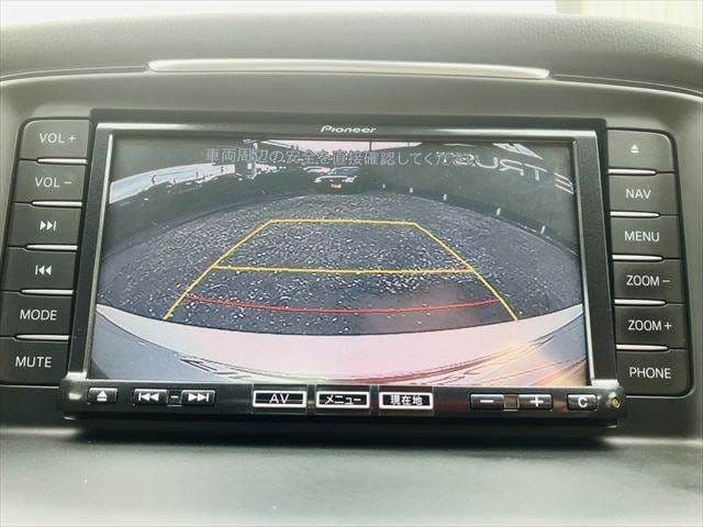 Car thumbnail 5