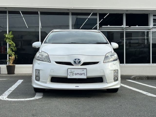 Car thumbnail 3