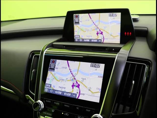 Car thumbnail 3