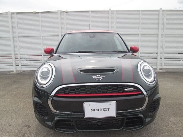 Car thumbnail 2