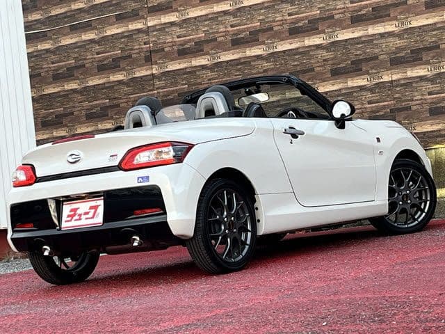Car thumbnail 3